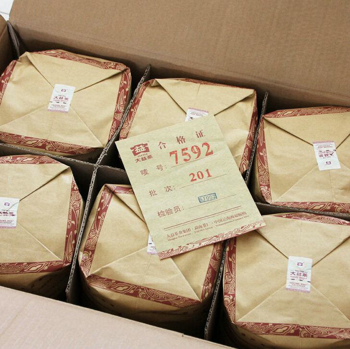 2012 DaYi "7592" Cake 357g Puerh Shou Cha Ripe Tea