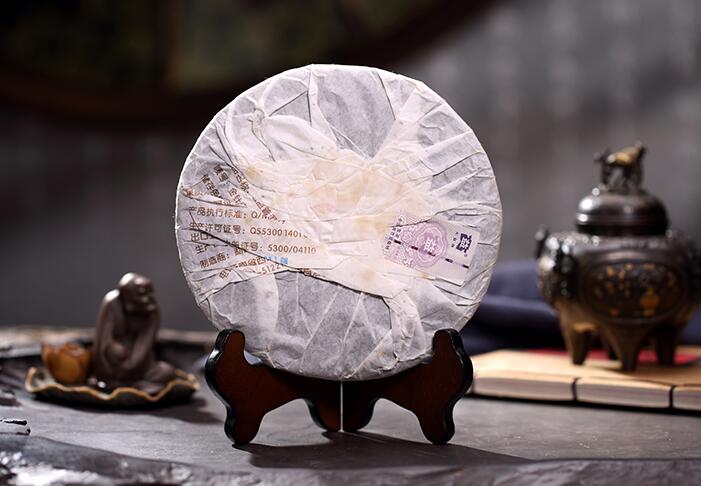2007 DaYi "Jin Zhen Bai Lian" (Golden Needle White Lotus) Cake 357g Puerh Shou Cha Ripe Tea