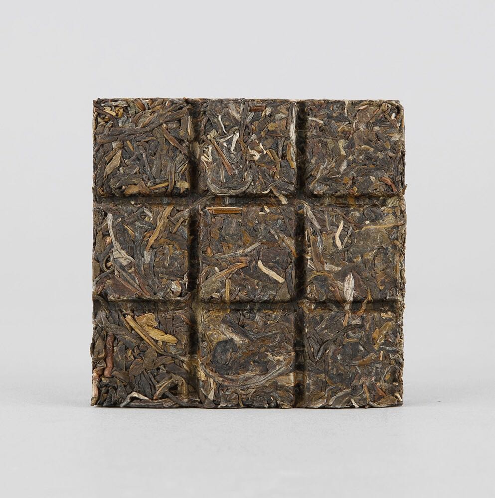 2017 XiaGuan "ShangPin JinSi DaXueShan" (Golden Ribbon Big Snow Mountain) Brick 100g Puerh Raw Tea Sheng Cha