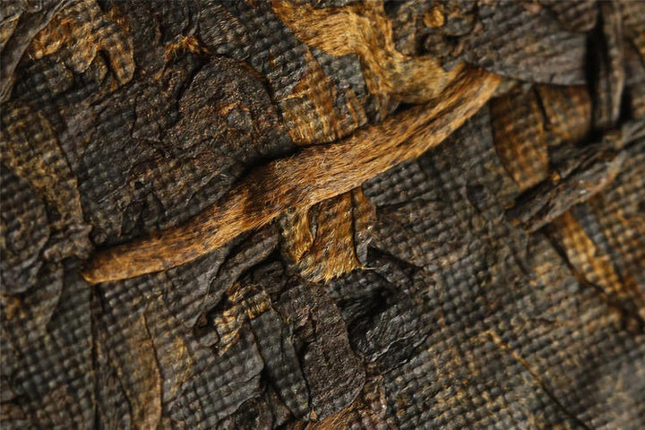 2013 LaoTongZhi "Liu Jin Sui Yue" (Golden Times) Cake 357g Puerh Shou Cha Ripe Tea