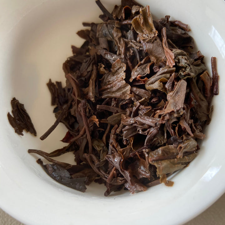2006 ChangTai "Chang Tai Hao - Ye Sheng Ji Pin - Bu Lang" ( Wild Premium - Bulang)  Cake 400g Puerh Raw Tea Sheng Cha