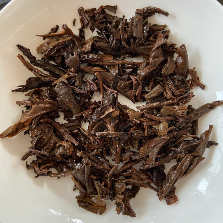 1999 CNNP Puerh - LaoTongZhi "Hong Yin - Cai Fei - Dan Fei" (Red Mark - Cut Mark - Single Fei) Cake 380g Puerh Raw Tea Sheng Cha