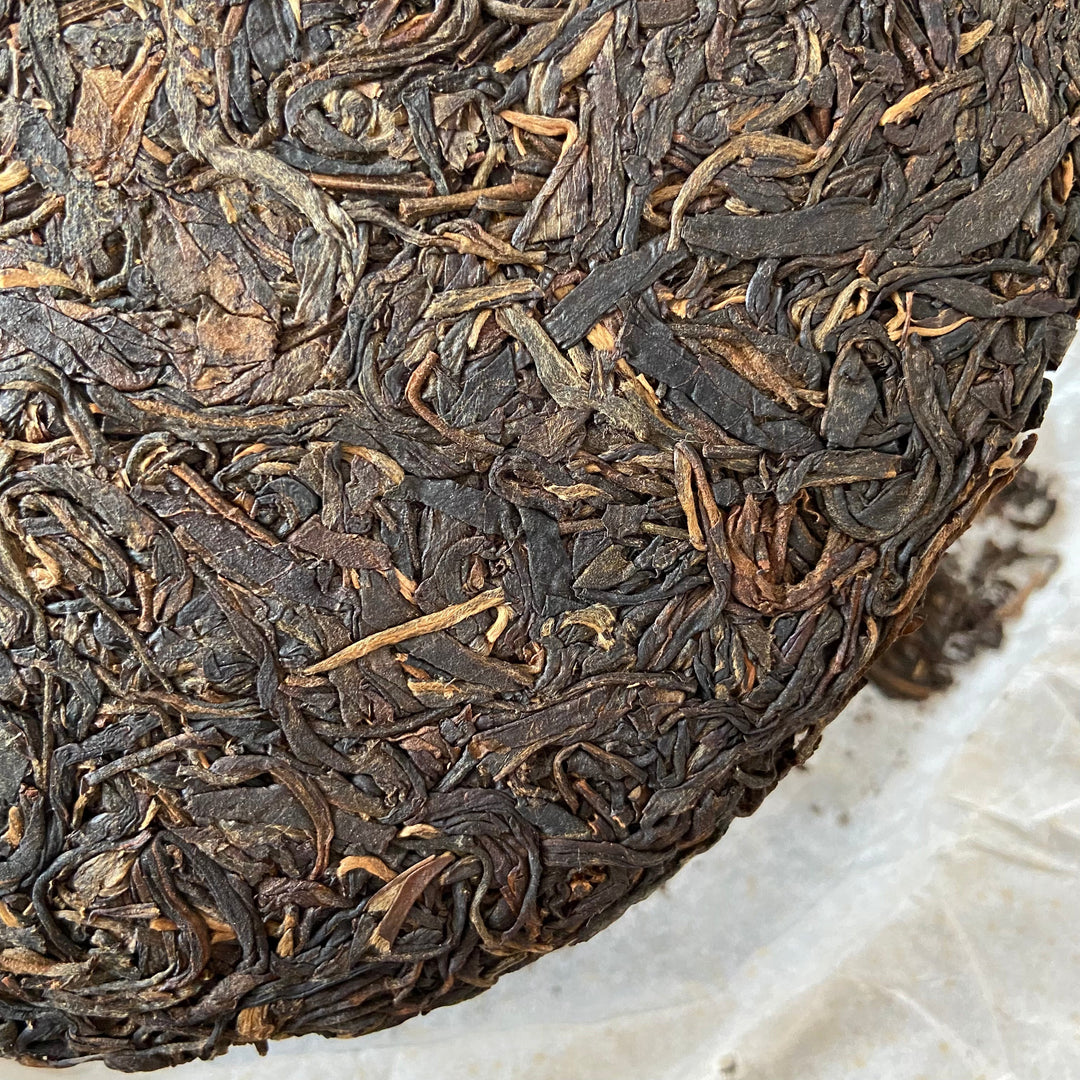 2010 ChangTai "Wei Rong Hao - Qing Chun He” (Harmony Spring) Cake 400g Puerh Raw Tea Sheng Cha