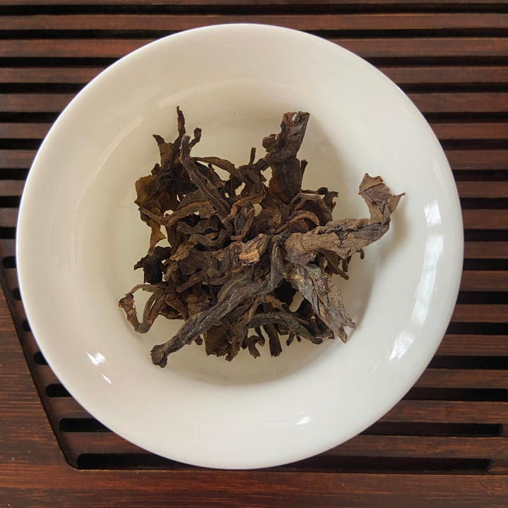2009 BingZhongDao “Bing Dao - Gu Shu - Jin Zhang" (Bingdao - Old Tree - Gold Leaf) Cake 400g Puerh Raw Tea Sheng Cha, Mengku