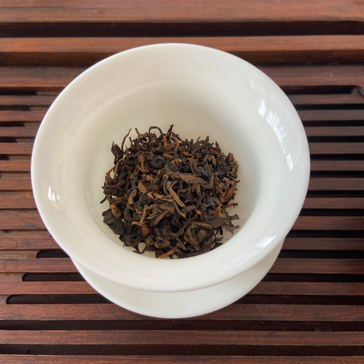 2004 CNNP Puerh "Ji Xing - Ming Qian Chun" (Lucky - Early Spring) Cake 357g Puerh Raw Tea Sheng Cha