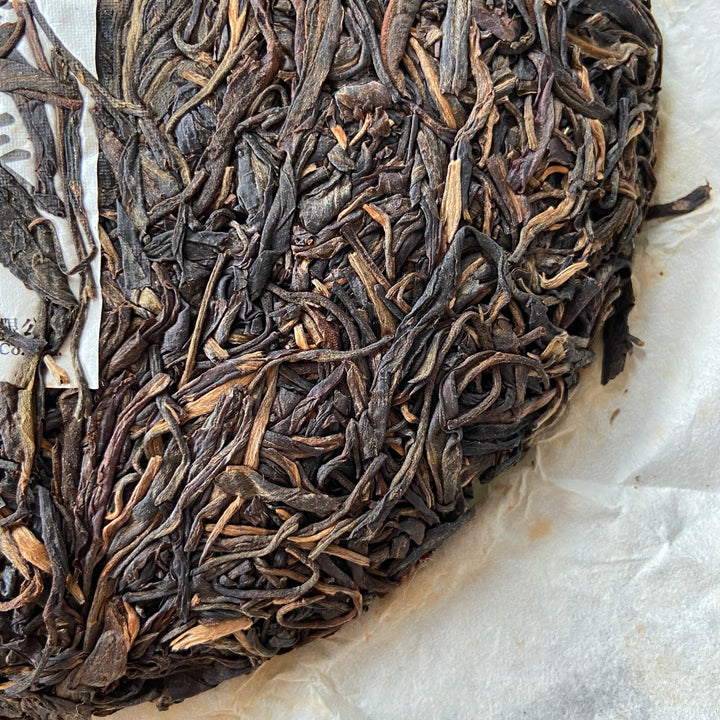 2015 XiaGuan "Yi Wu Zhi Chun" (Spring of Yiwu) Cake 357g Puerh Sheng Cha Raw Tea