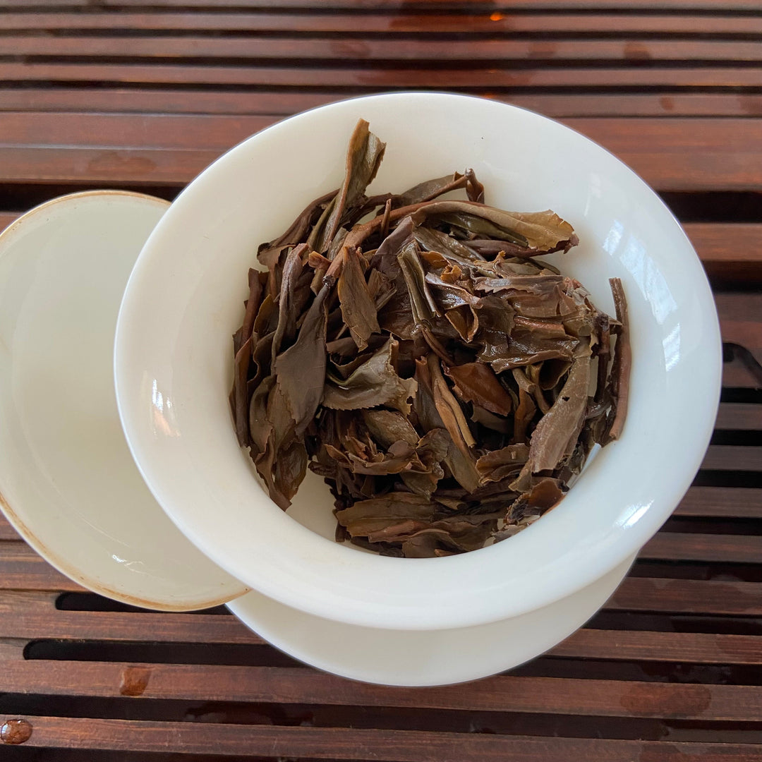 2003 LiMing "33201 Meng Hai Zao Chun Qiao Mu" (Menghai Early Spring Arbor Tree) Cake 357g Puerh Sheng Cha Raw Tea
