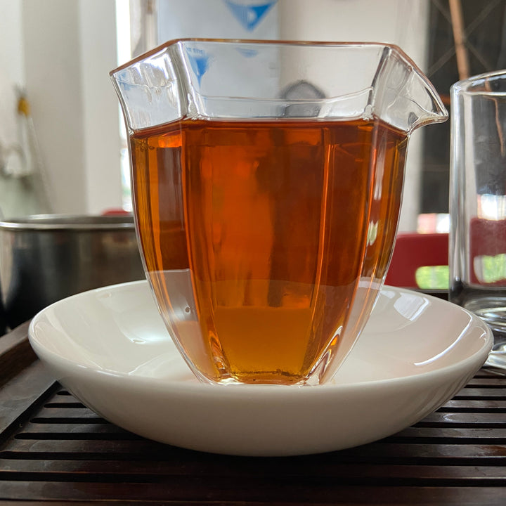 2005 JiXing "Gao Shan Qiao Mu Yu Qian" (High Mountain Arbor Tree Early Spring) Cake 400g Puerh Raw Tea Sheng Cha